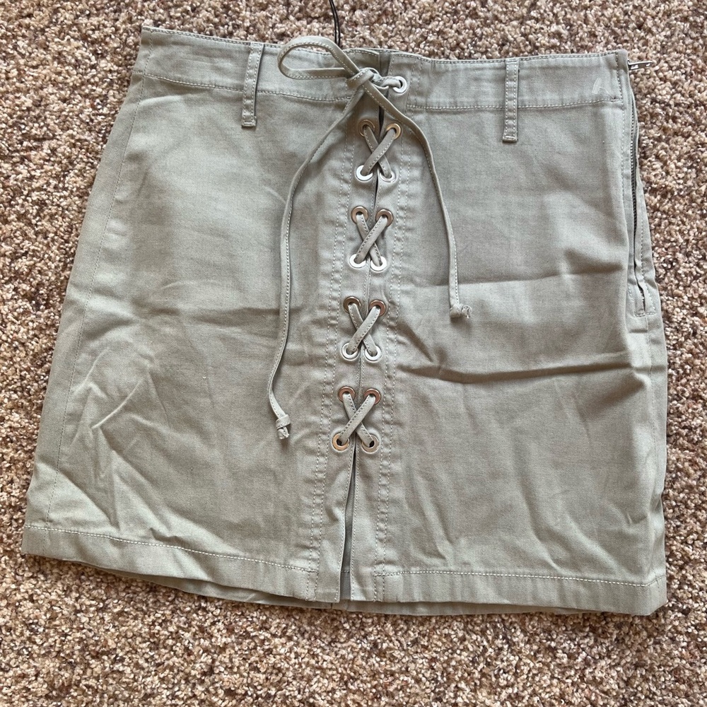 J Brand skirt. Size 26. NWT.